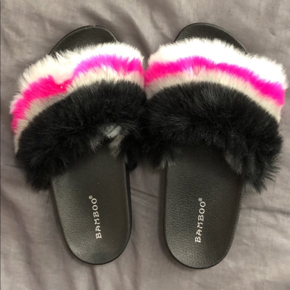 Women’s fox fur slides